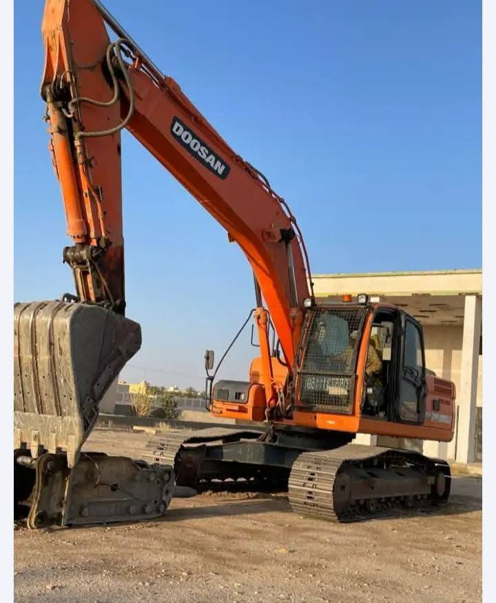 السلام عليكم ورحمة الله
📍📍كلك ادوات بدون تحويل

للبيع حفاره  🚩دوسان🚩  بلادي شركه 

دخول جديد سعودي  اصل 

تخم تاير كارتون بي جديد

موديل 2010 اصل وبلادي 

ماسس نقار وكامل مع جهاز نقار

مكفوله من الصبغ والكص بشرط بعدها شركه بدون قطره صبغ ولا لحيم

السياره أدوات 📍 يعني كلك ادوات 

الاليه بدون تحويل 📍ابيعلك كوم حديد

ملاحظه 📍اكفلها من السرقه والكص والعشاير بشرط 

متومه رقم اربيل🚩 نكليزي الجديد اسوي بيها وكاله  

السعر 📍(( 150$ ورقه )) فقط وبي مجال بسيط

ملاحظه:::# توصل اي محافظه تريدها 
حسب الاتفاق !!!
للاستفسار اكثر اتصال أو وتساب 

***********
