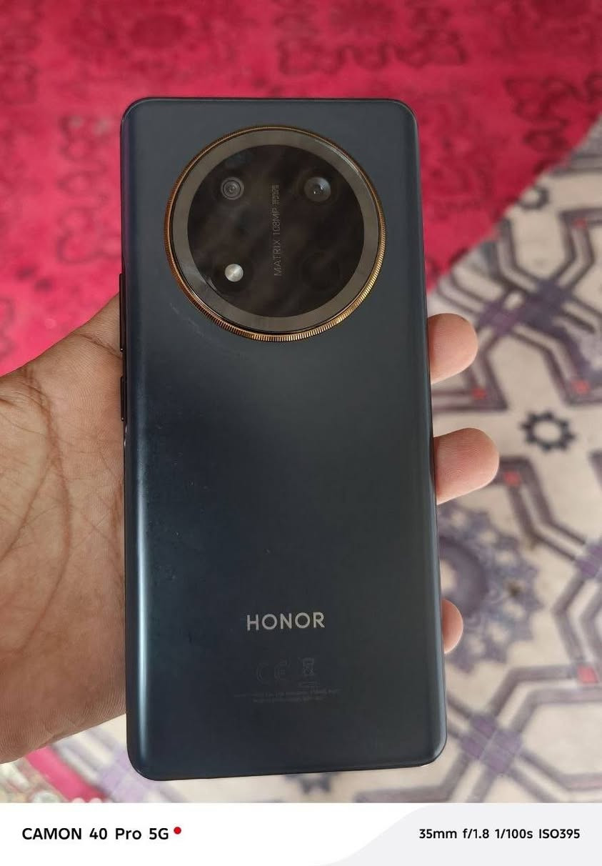 سلام عليكم 
هونر x9c 
النضافه 99
ذاكره 256 عشوائي 8
كامره عملاقه 108ميكا بكسل
بطاريه 6600
بدون ملحقات 
سعر 325
او مراوس بايفون 13 ما مبدل بي شي
مكان نجف كوفه 💎


**إذا كنت صاحب هذا الإعلان وتريد حذفه لأي سبب، رجاءا أرسل رسالة إلى الدعم الفني**