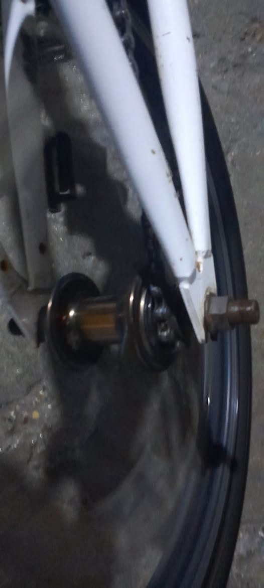 سلام عليكم
بايسكل BMX للبيع
مكفول 
مثل ما موضح صوت المكينة طرب
البطيخات تزويد شركة جولت
الختم موجود مال الشة
تايرات جوابة كلة جدد
تجي ما تصرف علي ربع كبل تاخذة
السعر ٨٠ وبي مجال بسيط
مكان بغداد حي النصر
رقمي ***********
