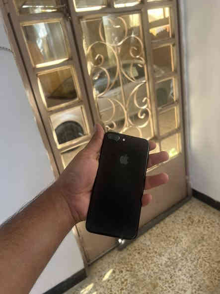 7بلص للبيع ذاكره 128 بطاريه  100مبدله جديده بصمه شغاله سيمكارت شغال كله شغال فقط الكاميرا بيها تغويش تفحصه يلا تاخذه  مكاني حي فلسطين95 سعره 70 وهذا رقمي ***********
