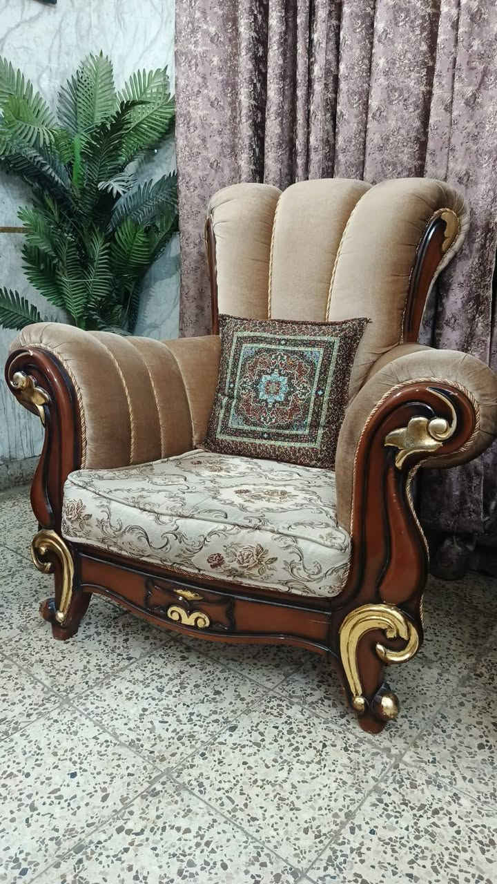 تخم زان تركي 5 مقعد 💺 جديد مستعمل شهر نضافه فوول تجي تفحص وتاخذ مع طبله وصطيه كلش جبيره  سعره ,,225,, بي مجال مكان لبياع  *********** يوجد واتس
