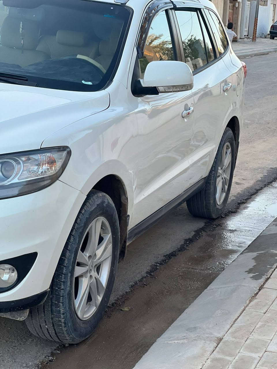 سنتافي موديل 11 خليجي 
مكفوله كفاله عد باب خلفي جهة السكن مبدل بلادي والقديم موجود بي ظربة بصيطة 
رقم بغداد بسمي 
فول موصفات بصمه 
كشنات كهربائية +فتحه السيارة فول مواصفات ماشية 190السعر 150
*********** مكان صلاح الدين قضاءالدور
