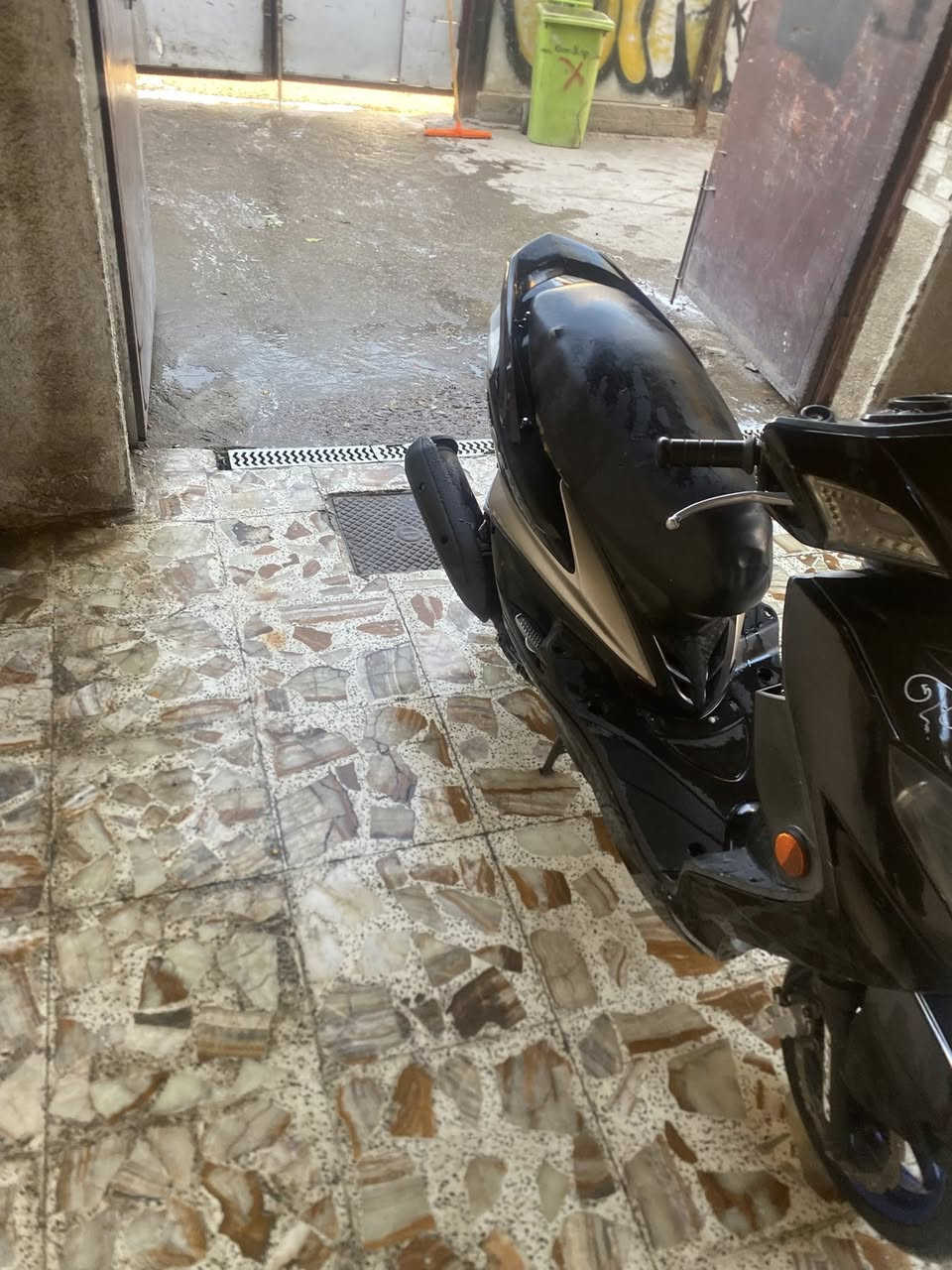 السلام عليكم سكنس فحل نوزل حديث طلاعات مكينه بلاديه ممفتوحه دراجه خير من الله نكره بكل وقت كهربائيات كله شغاله  750$
رقمي ***********
