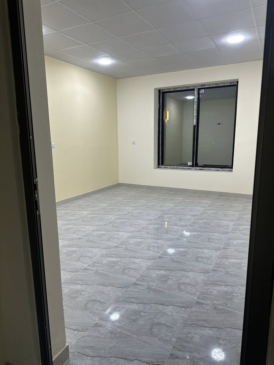 من برجيل سنتر.فرصة مميزه للإيجار شقق في عمارة برجيل سنتر تصلح لتكون( عيادات طبية.مراكز تجميل.مكاتب وشركات.)تتميز الشقق بمصعد خاص ومدخل خاص وكافة الخدمات الراجعة في برجيل سنتر…الرمادي_وسط_شارع_عشرين

للتواصل عبر هذه الرقم ***********
