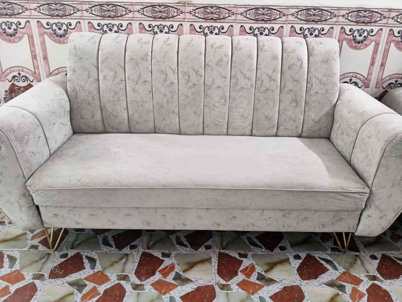 تخم 10مقاعد تسكام اي ضرر ما بي سعر 250وبي مجال مكان نجف براكيه الستفسار ***********
