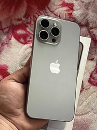 آيفون ١٥ برو ماكس • ٢٥٦ • تيتانيوم