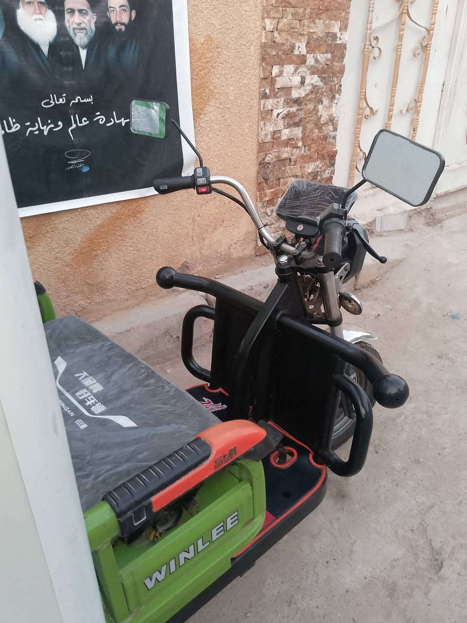 السلام عليكم 
ستوتة شحن نظيفة 
بطاريات جديدة 
مابيها نقص 
محاورة بدل البديل بوكس 
كما مبين بالصور
للراغبين الاتصال على الرقم *********** 
 السعر ٩٥٠. الف وبيها مجال
