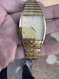 ساعة قديمة • طلاء ذهب عيار ١٨ • كهربائي