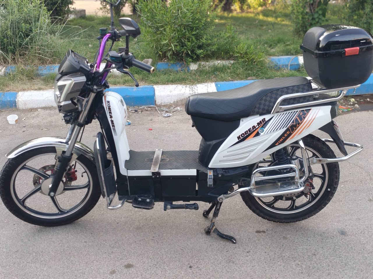 ماطور جني شحن موديل 25 اربع كير دراجه زيروو كبها وضع شركه 2 بصمع 2 سويج 2 كارت سعره 550 وبي مجال مكاني كركوك مصله ***********
