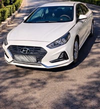 سوناتا وارد أمريكي اكلين ضرر بسيط شبر بل جاملق الأمامي فقط والسياره مك...