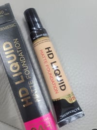 كريم أساس سائل مات من نوع HD ماركة Kormesic. تغطية عالية غير لامعة (Ma...