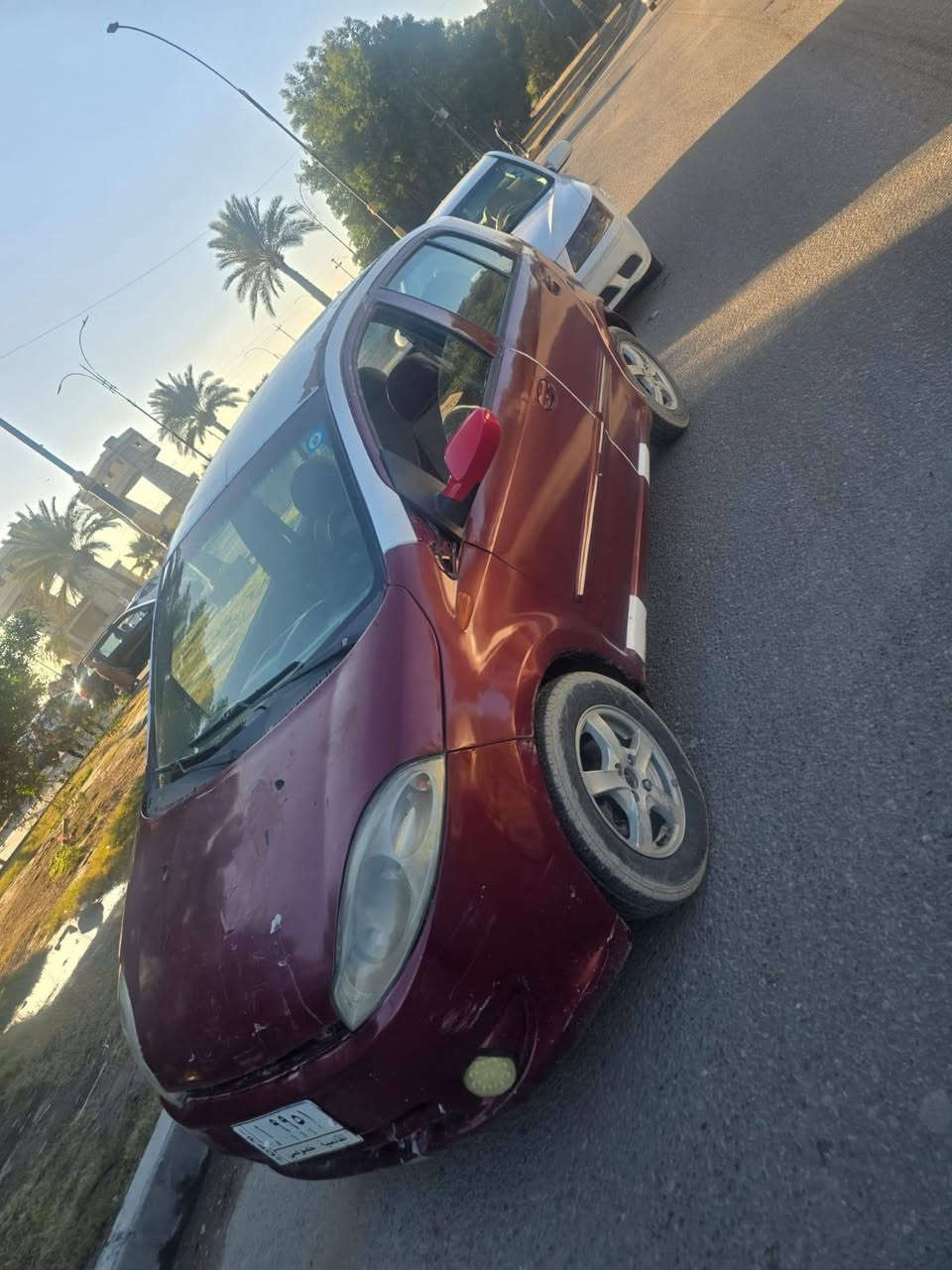 اسلام عليكم اي وان للبيع موديل 2013 بيه مكانات صبغ سعره مناسب 20ورقه.  مكان كربلاء الحر***********
