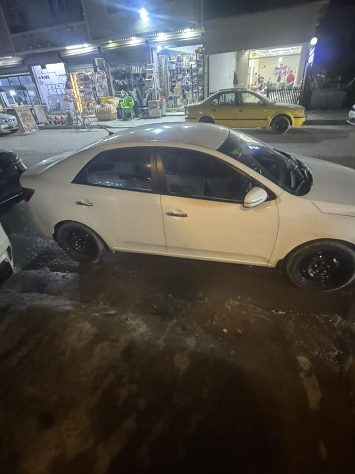 ‏سلام عليكم عندي كي سيراتو موديل 13 خليجية فقط مبدل جاملغ امامي سعر 110 بها مجال بيهاوكلاله وكالة  باسمي مكان بغداد الشعب سريدادر رقم ***********
