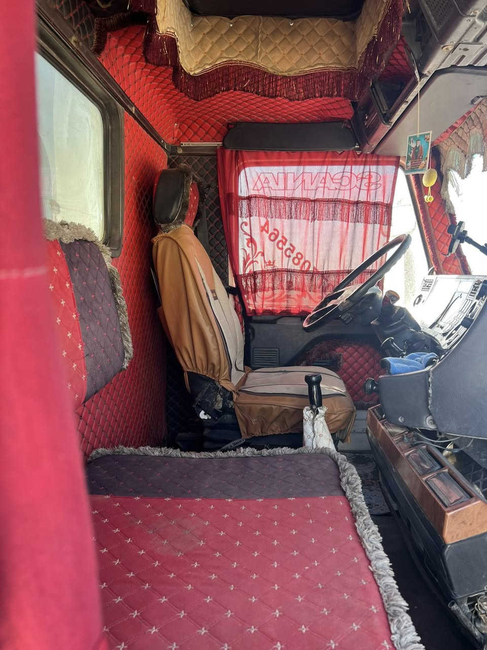 سكانية البيع 113موديل83 زوجين تايرات جدد والباقي نص عمر كهربايات كله شقاله محرك وكير مكفولات رقم ربيل لكليزي تريد تحويل وكاله سعر135 وبيه مجال ***********
