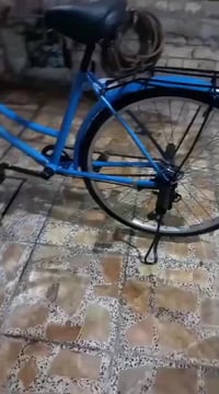 بايسكل للبيع بناتي حجم 26 مانقصه اي يش كامل امكمل سعر 120 وبي مجال مكا...