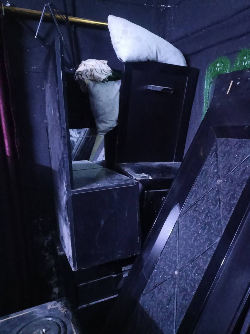 غرفيه تركيه بيه اضرار شويه ينرادله مسح السعر 250 وبيها مجال


**إذا كنت صاحب هذا الإعلان وتريد حذفه لأي سبب، رجاءا أرسل رسالة إلى الدعم الفني**