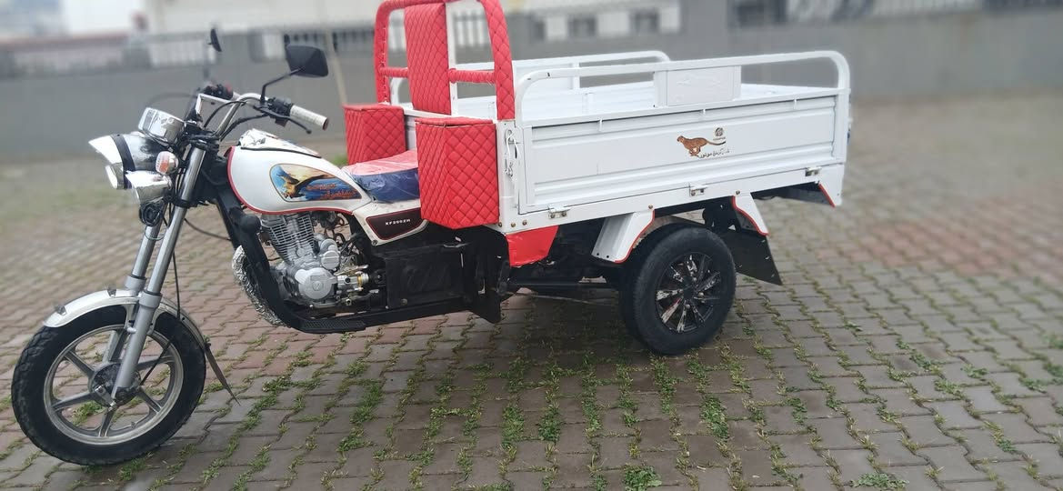 السلام عليكم ستوته للبيع اي  عيب ما بيه كهربائيات شغاله  ركبه شرط محرك شرط موديل2021 السعر مليون و 300 وبي مجال بسيط عنواني كركوك  اخوان عالخاص ما اجاوب .وهذا رقمي***********
