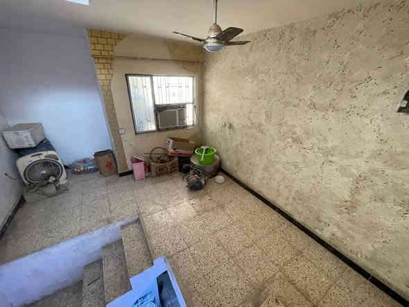 السلام عليكم 

بيت+محل +قطعة أرض للبيع

1
بيت مساحة 50متر مربع 
طابقين كامل
2
محل مع مواده مع جميع الأغراض  
المساحه 60متر مربع 
3
قطعة أرض المساحه 110متر مربع

للبيع 
كامل أو مقطع حسب الطلب 
الرقم ***********
