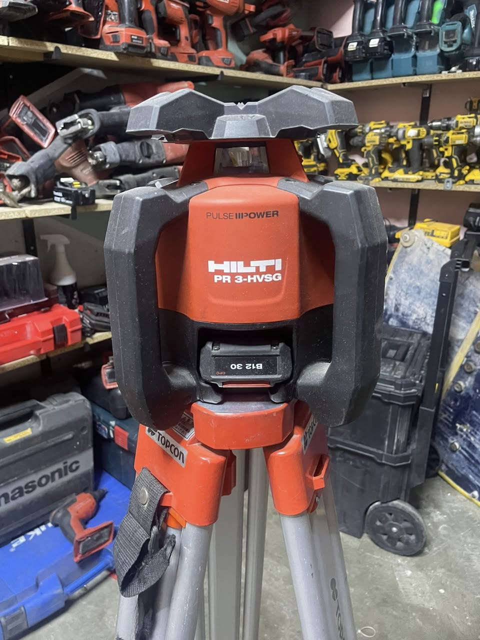 للبیع ۱۲٠٠$ کامل ٠۷۷۲۸٤۸٤۳٤۸
