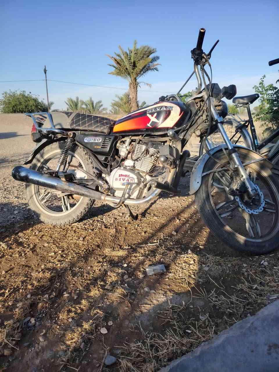 سيفان موديل ٢١ للبيع نضيف للاستفسار الاتصال على الرقم *********** عنوان ديالى المقداديه
