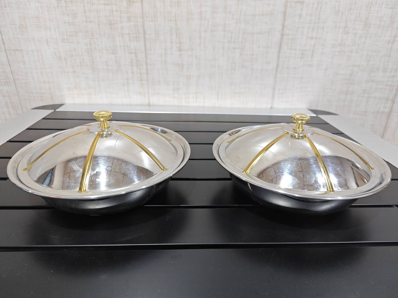 دلة بغدادي نقش بدوي حب الرمان باله خليجي صناعة سورية سمك ٣ ملم ألمنيوم
تمريات استيل ماركة السيف
أبريق شاي تراثي صناعة سلوفينيا مع مجموعة صحون وتمريه


**إذا كنت صاحب هذا الإعلان وتريد حذفه لأي سبب، رجاءا أرسل رسالة إلى الدعم الفني**