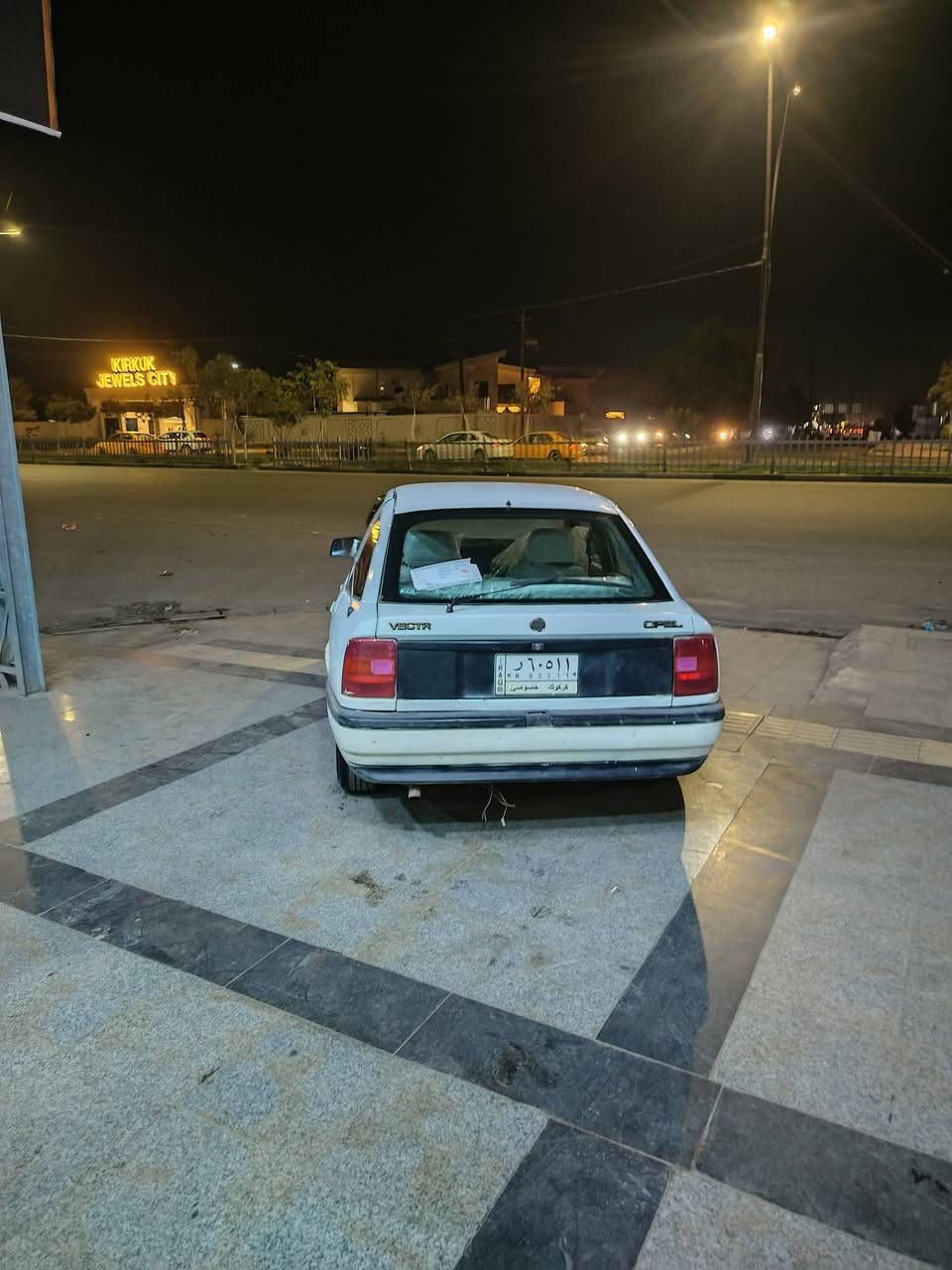 السلام عليكم اوبل فكتره موديل 89 حجم 16 مشروع وطني لحد 29 كير محرك بل شرط صدر جديد تايرات جديد السعر 35 وبيه مجال بصيط *********** مكان السياره كركوك
