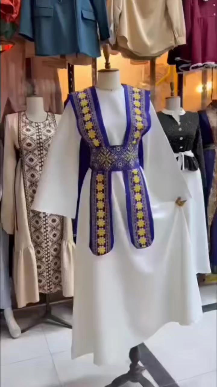 فستان العيد❤‍🩹
السعر 24 الف فقط 
خامة هوريم دابل تركي
38-40-42-44-46-48


**إذا كنت صاحب هذا الإعلان وتريد حذفه لأي سبب، رجاءا أرسل رسالة إلى الدعم الفني**