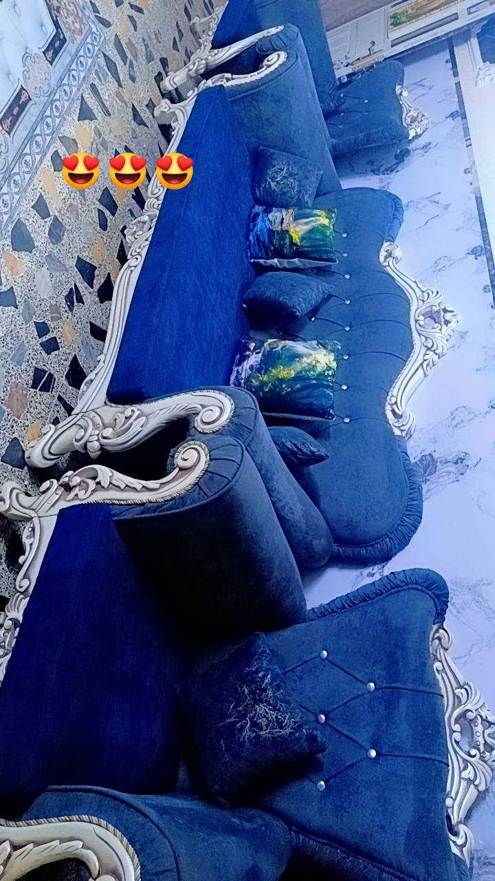 سلام عليكم تخم البيع عشر مقاعد نضيف اصلي ملكي مال والد الولد نضيف ١٠٠/٩٠ الاتصال على هذه رقم *********** نهايه حي اور جامع مجيسر

