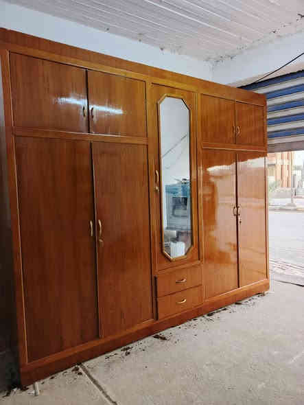 كنتور 5ابواب مستعمل طابقين صاج داخل وخارج صاج حطاطه الرمادي الصوفيه قرب مطعم قصر الابيض السعر 450بي مجال واتساب ***********
