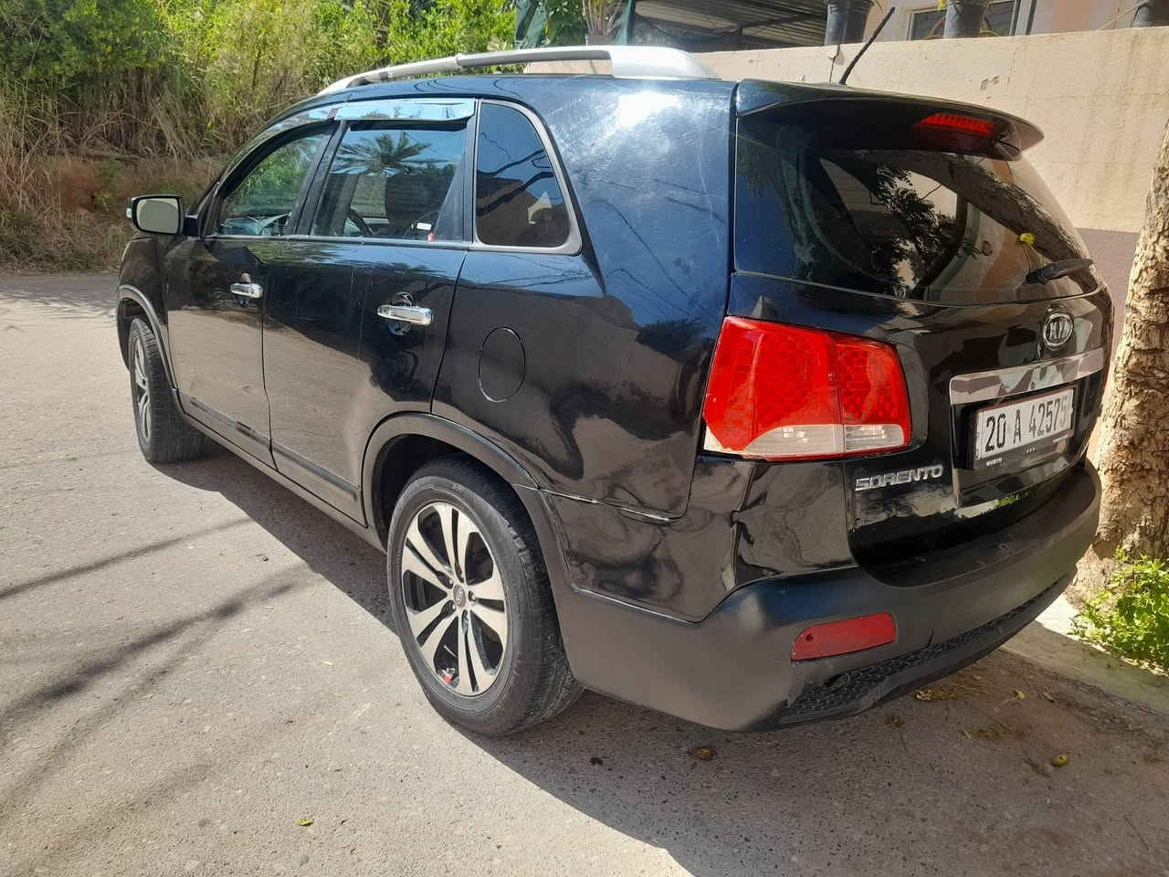 سورنتو موديل ٢٠١٢رقم ديالى بيه قطع صبغ وقطع تبديل أبيع عام محرك ٦سلند دوش سنويه ل٢٠٣١ هزه جديده السعر ١٠٧وبيه مجال للاتصال ***********مكاني بعقوبه مراوس هم يرهم بأقل شويه
