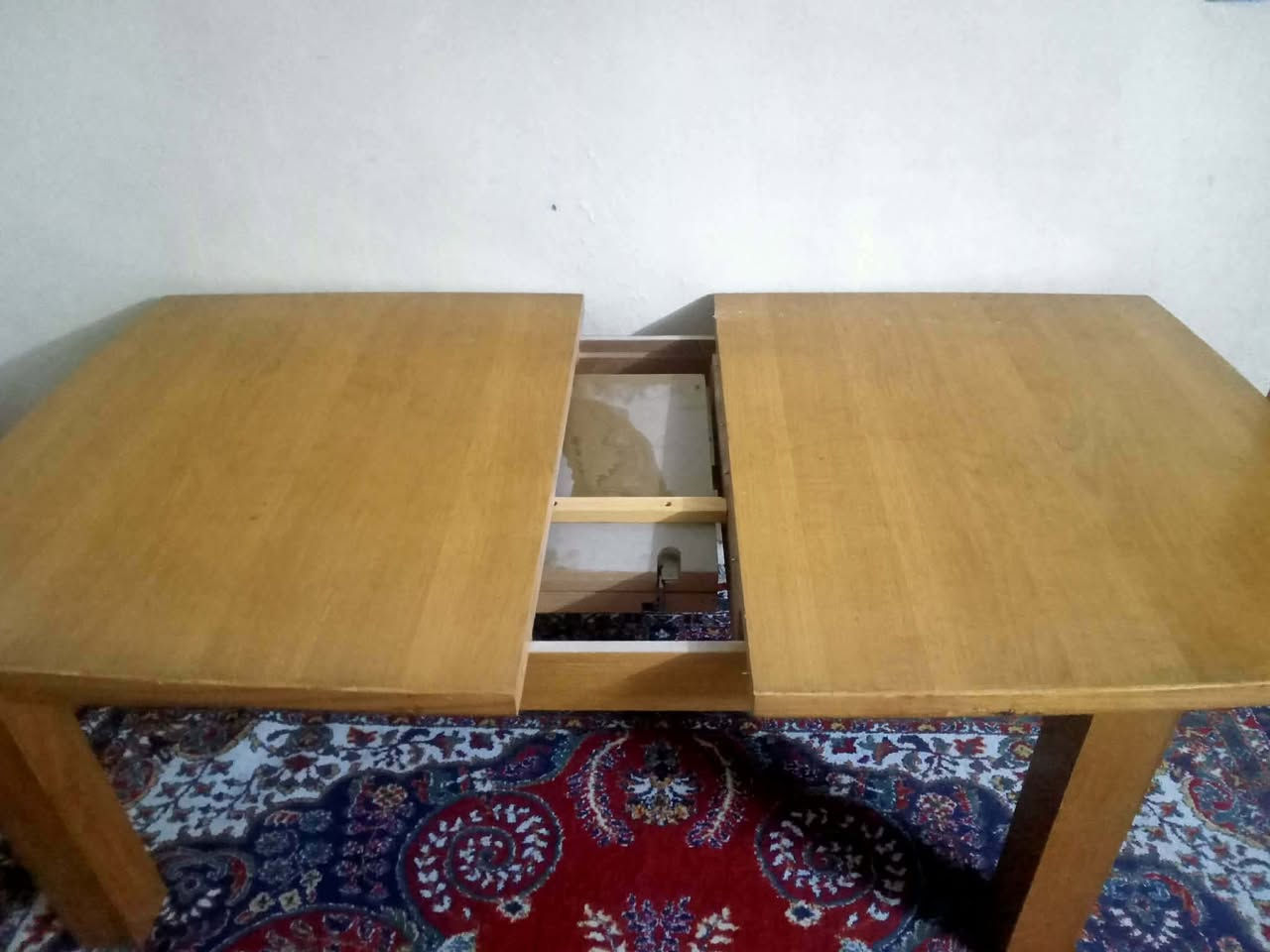 ميز طعام قياس الطول مترين بالاضافه يتكبر يصير مترين 40 سم العرض متر او 20 خشب درجة أولى 60 الف حي القدس


**إذا كنت صاحب هذا الإعلان وتريد حذفه لأي سبب، رجاءا أرسل رسالة إلى الدعم الفني**