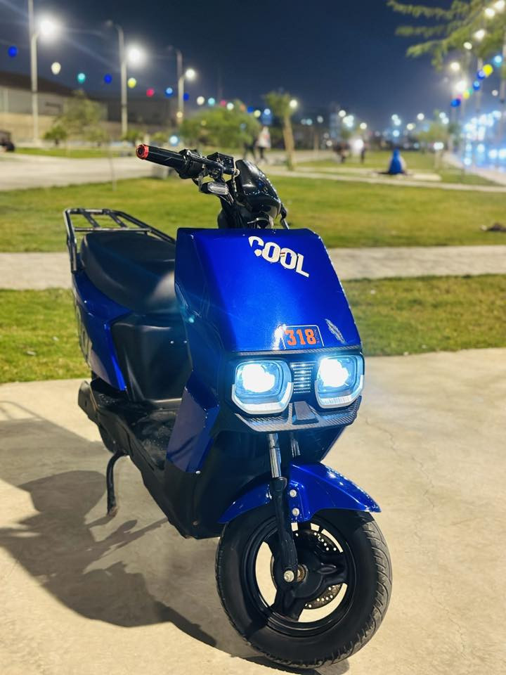 دراجه شحن سكنس ام عيون
دراجة شحن دراجة كهربائية ام عيون 

اللون ازرق 

من ماركة cool 

3 نمر  
السرعة القصوى 90  بالشاشة وبالمشي 80

6 بطاريات  ممتازات جداً 

72 فولت   

نضام ال P 

نضام مثبت السرعه  

گلوبات عالي ناصي قوي

أشاير يمنى ويسرى 

الكهربائيات كلهن شغالة بس الهورن

الشاحنة الاصلية

صندوق كبير داخلي 

🔴السعر :  550 الف وبيهة مجال قليل بالخدمة للشراي 

العنوان : البصرة : الامن الداخلي

الرقم : ***********
