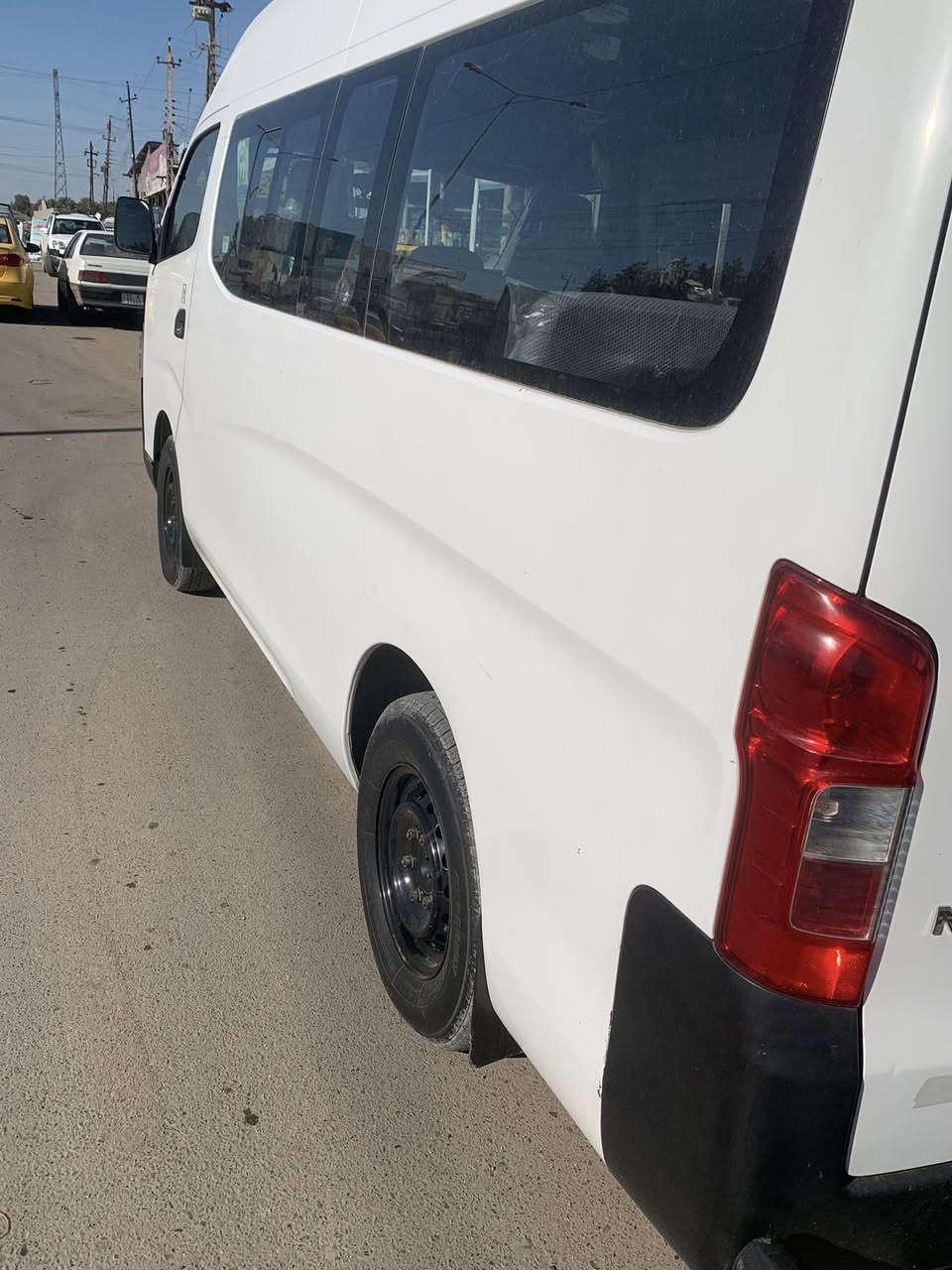 السلام عليكم سياره نسيان يورفان مديل ٢٠١٩ رقم شمالي مكفوله كفاله عامه فقط بارد بس بلباب دوشمه كامله خير من الله تبريد محور مكينه جديده عنوان  بغداد الحسينيه الراشديه رقم الهاتف ***********
