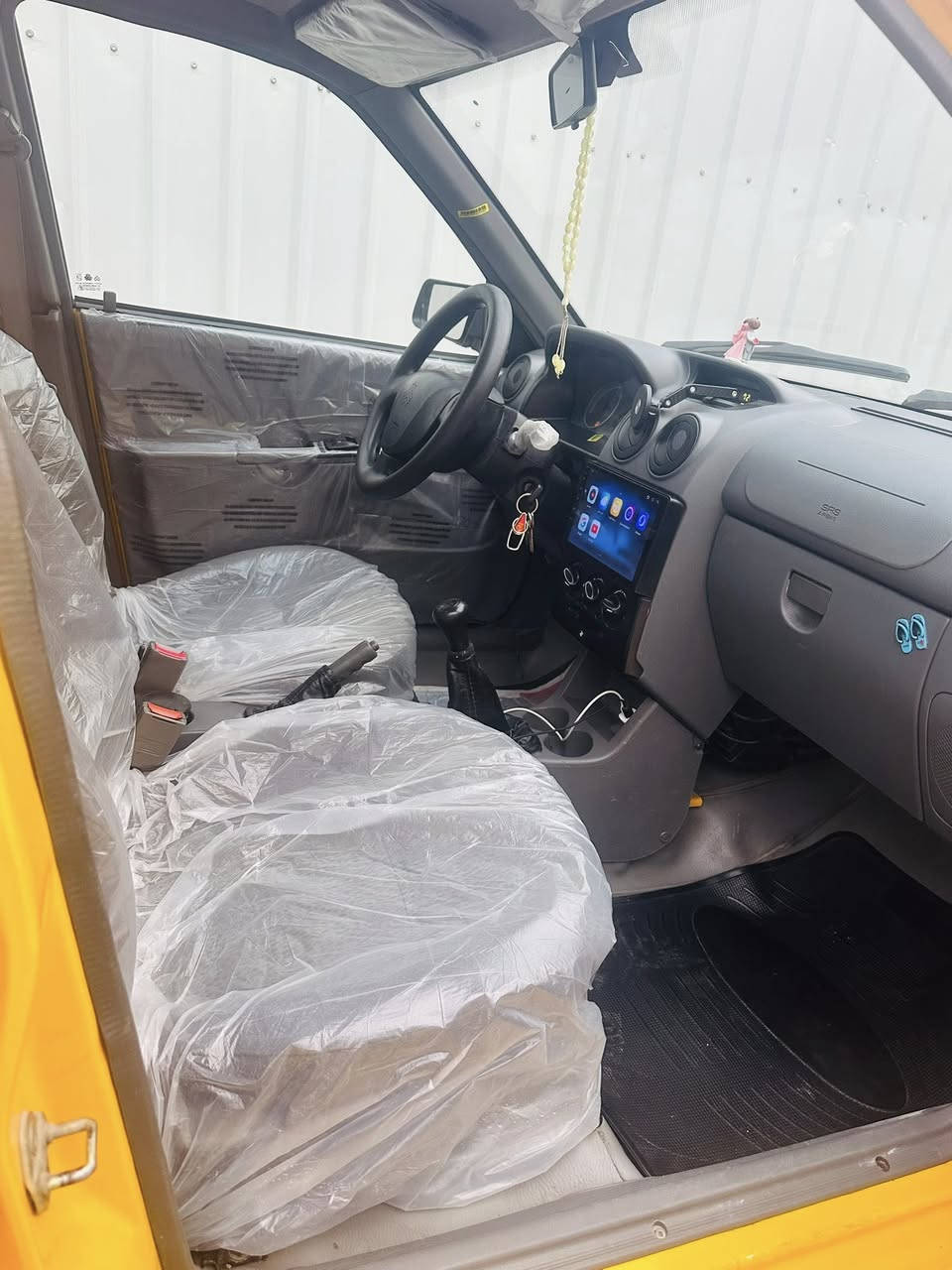 سايبا مديل 2021للبيع سياره كفاله بس بيهه ملاحضات بجاملغ ليسره ورصعه بل صندوق ولباقي كفاله صبغ مابيهه كير مكينه حداده كفاله تبريد ثلّج تدفئه مابلعوب بيهه سياره مصفره هيئه وغرامات سعر 60وبيهه مجال لسفسار ***********
