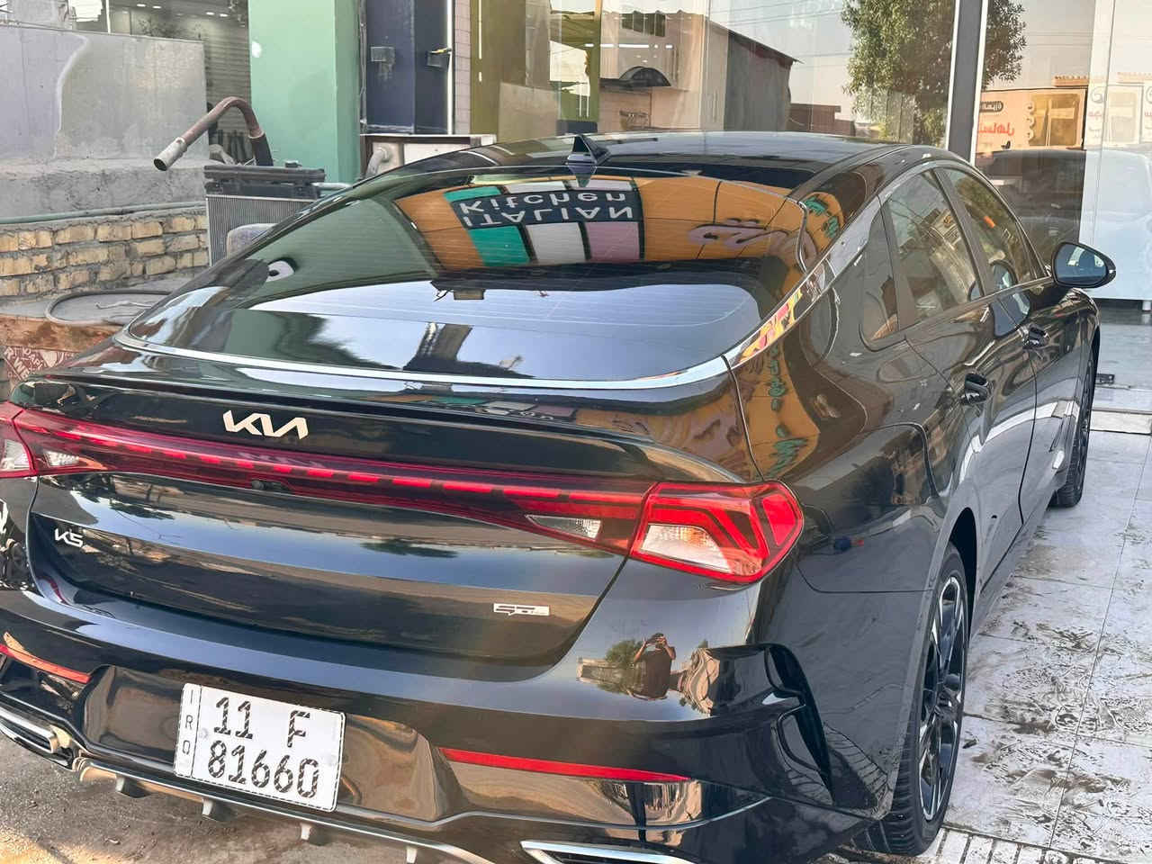 ‏  K5 جيتي لاين 
موديل 2023
 محرك 1600 تيربو 
مواصفات GT LlNE
اللون اسود
 

بصمه
شحن هاتف لاسلكي 
قياده ذاتيه ؏ الخطوط السريعه
هاند بريك بصمه 
مثبت سرعه 
نضام ABS
مانع انزلاق
بك لايت ليد
شاشة
كامره دواره
شاشه اعطال
ويل كورم لونين
رادار جانبيه
اشاير بالمري 
كشنات جلد 
مقعد للسائق قابل للتعديل كهربائياً
لايتات ‏4 عدسات 
نضام قياده أيكو + سبورت +سمارت +نورمال
بلوتوث + aux + usb
فول تحكم ستيرن
كير أوتو + عادي
ئوتو بريك 
ستيرن حرف D  
التشغيل عن بعد 
‏OUTO HOLD
لاسلكي Android Auto 
السعر 185
السياره وارد امريكي
بدون صبغ بدون تبديل
حادثها بالصور بالمنشور
برغي ممفتوح بالبدي مالتها
كير محرك تبريد ع وضع الشركه
ماشيه ٢٥ الف ميل
اتصال ***********
اتصال ***********
