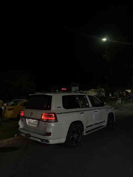 سلام عليكم 
لاندكروز GXR grand tornig special edition 
فول فول سياره عده جكات  
4.6 V8 
سياره مكفوله كفاله عامة حتى دعاميات
ماشيه 74km 
سياره سيرفسها كله ب شركة ساس ماشاءالله سياره كلش نضيفه 
مكان سياره كركوك 
سعر 65,500 ورقه وبيها مجال بسيط ان شاءالله 
رقم ***********
