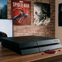 متوفر ps4 مهكر سلم عدد 2 سعر الواحد250 + فات مهكر عدد  1 السعر 220+ جو...