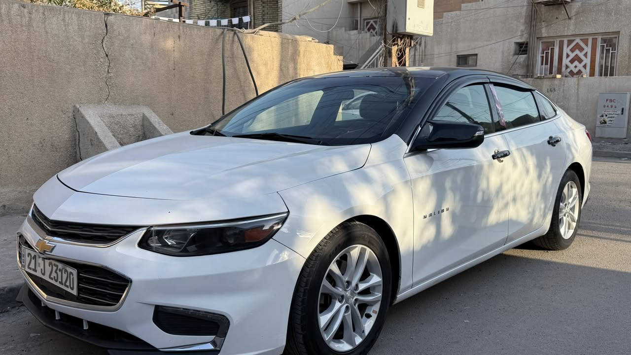 السلام عليكم 
ماليبو 2017مواصفات LT1  ابيض
ماشيه 73 مايل 
الضرر//  ضربه لحد البدنه واكفه الضربه
شواصي لغود مكفولة
راديترات غاز  تبريد ماء  كله جديد 
رقم جديد 
كير AT المرغوب
المواصفات LT1 
🔴 بصمه ابواب + جنطه
🔴 تشغيل عن بعد 
🛑محرك 1500 توربو
🔴مانع انزلاق
🛑لدات اماميه نهاري 
🛑 اوتو بريك 
🛑كشن كهربائي 
🛑تبريد مناخين منفصل SYNC
🛑تبريد قطعتين امامي خلفي 
🛑شاشه كبيره تدعم 📲Android Auto/car play
🛑خرائط Gps📌
🛑كامره خلفيه 📷
🛑كروز مثبت سرعه
🛑شاشة ضبط واعطال بل دشبول
🛑منافذ USP/ 12V /Tip C
🛑مانع انزلاق ⛔️
الحماوه ماكو تماماً 
السيارة كامله بدون نواقص
***********
سعر 103$
