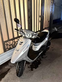 للبيع فقط  دراجه بريز بغبغاء موديل 2012 مكفول كفاله عامه  ماشية :52الف...