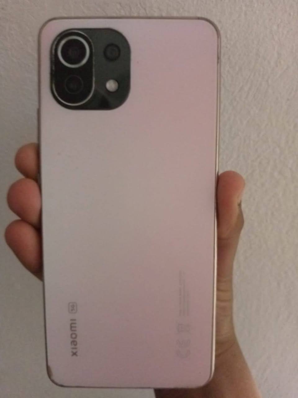 السلام عليكم للبيع شاومي مي 11 الجهاز جديد وكلشي مامبدل بي للتواصل ***********
