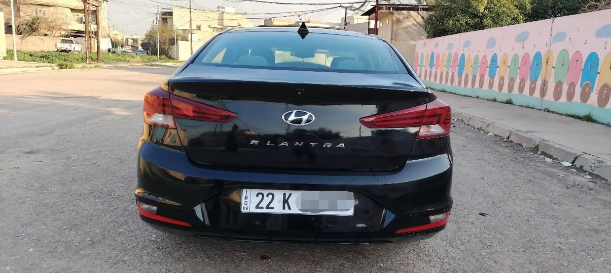 ELNTARA 2019 
مواصفات
فتحه سقف
بصمه تشغيل + بصمه ابواب 
رادار امام 
رادار جانيبي 
تحديد مسار 
كروز سرعه
شاشه كبيره + كامره دواره
حساسات خلفيه
كشنات هيتر 
ويل كب  
صور الحادث مرفقه داخل المنشور
ضرر بسيط بدون دواخل بدون ايرباك
محرك كير تبريد شركه كلها بشرط
محرك 20دوش مرغوب
رقم اربيل الجديد
ماشية 71
شرط الوكالة والتحويل 
هزه وفحص وسنويه جديدة 
السياره جاهزه وبحاله ممتازه
صبغ صندوق بالعراق بدون داخل مع رصعات خفيفه بالسقف
للاتصال
***********
