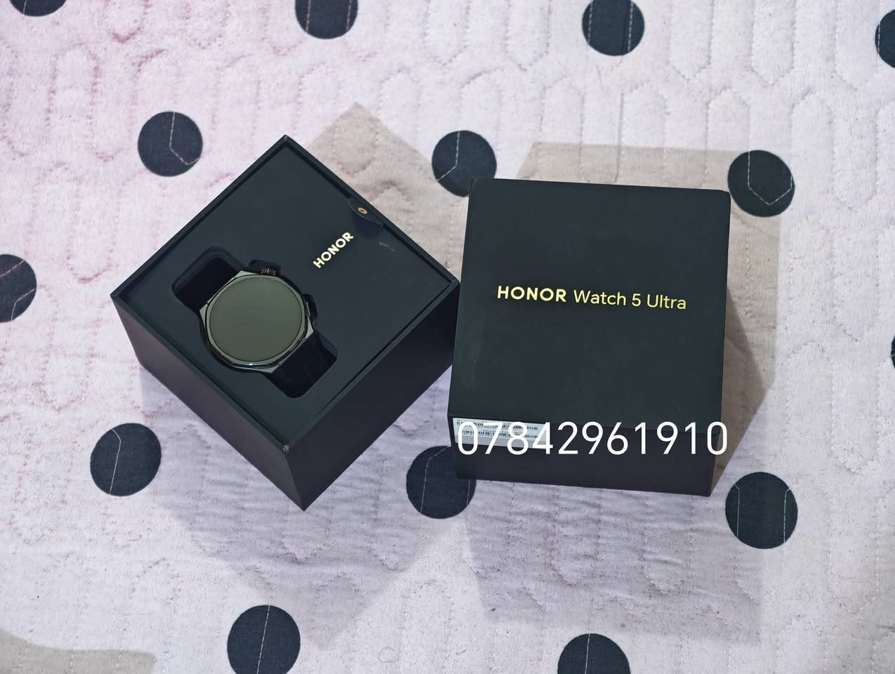 ساعة هونر واتش 5 الترا
مستخدم يوم واحد السعر 230 وبيه مجال


**إذا كنت صاحب هذا الإعلان وتريد حذفه لأي سبب، رجاءا أرسل رسالة إلى الدعم الفني**