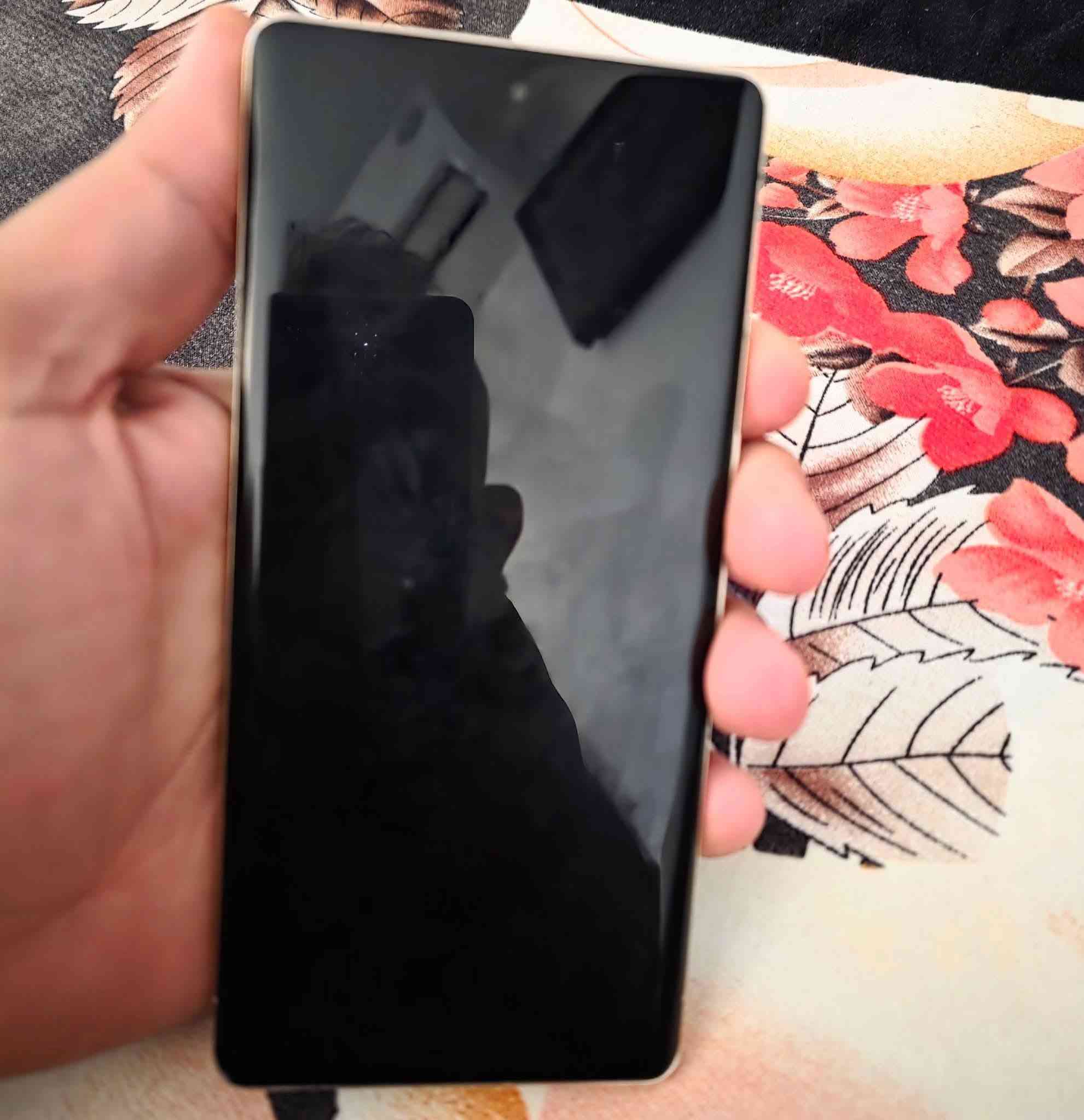 google pixl 7pro
128 ___ram12
ممفتوح شرط
نظافه 95% 
مع 3كفرات + كارتونه 
350 قفل قفل قفل


**إذا كنت صاحب هذا الإعلان وتريد حذفه لأي سبب، رجاءا أرسل رسالة إلى الدعم الفني**