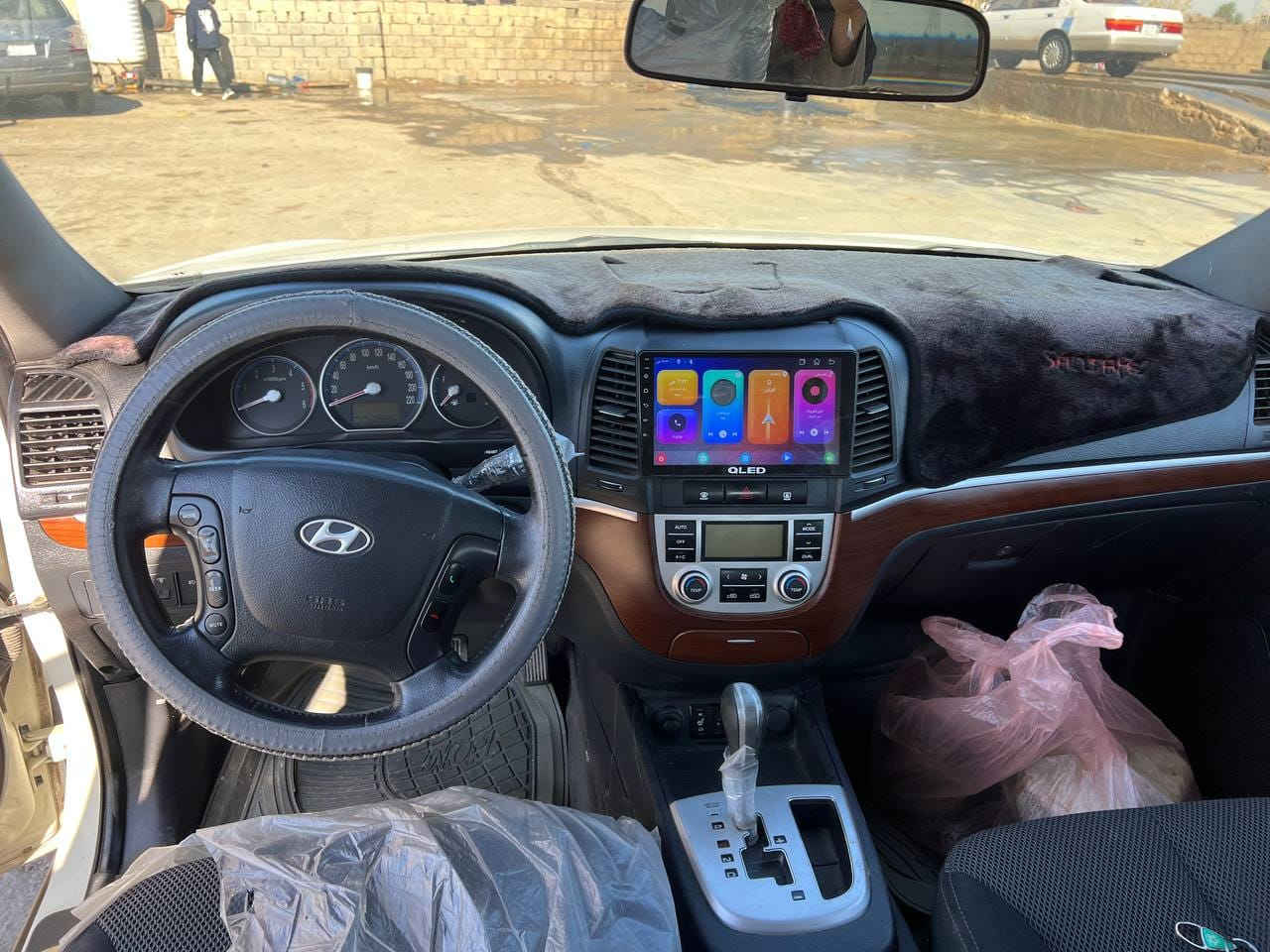 السلام عليكم 
سنتافي ٢٠١٢ كاز سياره باكيت  بدون لوحات 
فول مواصفات فتحه بالتنته طخم تاير حديدية  كير مكينه باكيت 
مكانها ناصريه السعر ٥٠ وبيها مجال عمي ترا السياره باكيت 
للاتصال ***********
