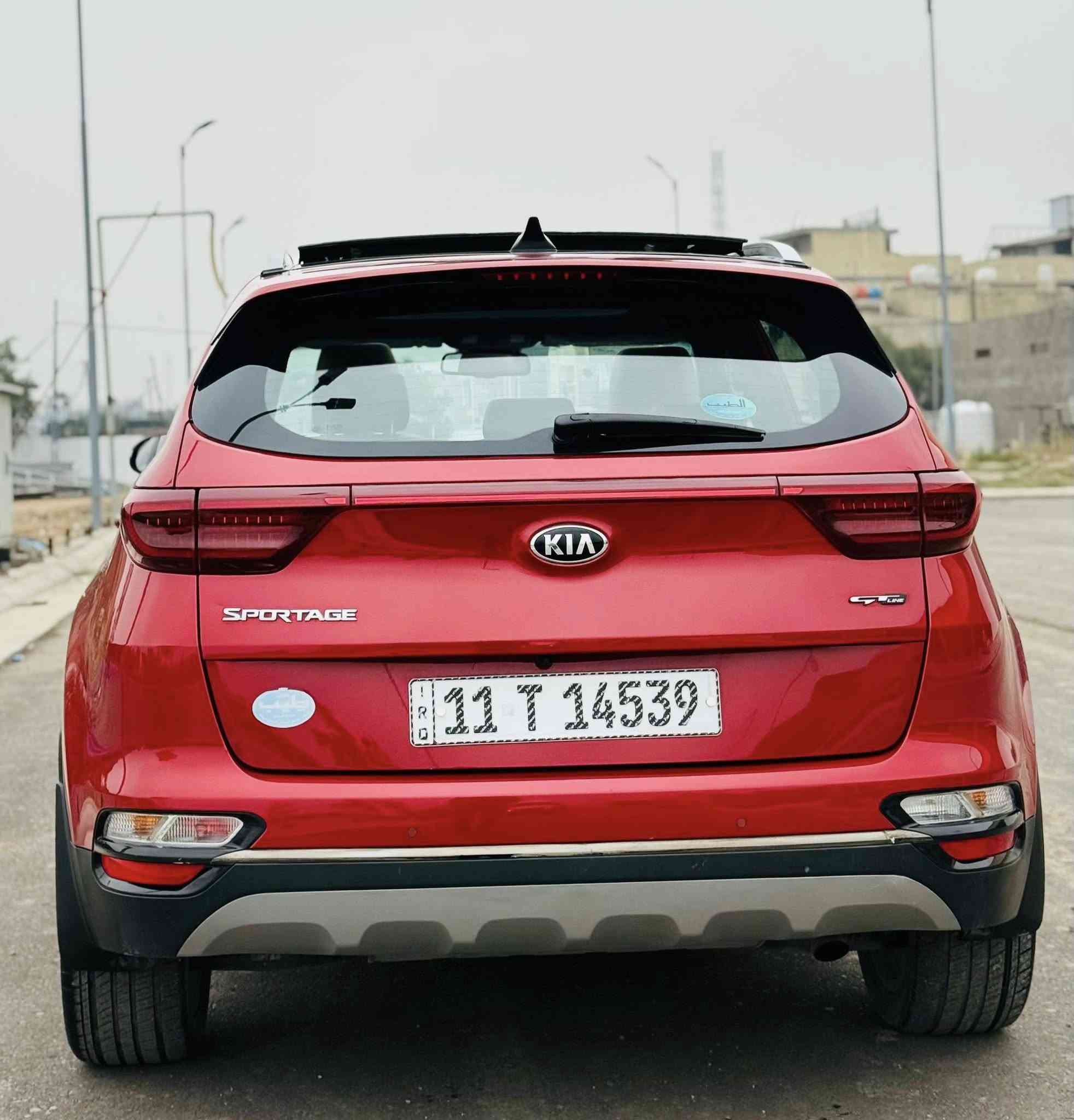 السلام عليكم
كيا سبورتج خليجي جيتي لاين موديل 2020
 الشركة الدولية ع ايد وحدة من الزيرو
ماشية72 حقيقي
فول مواصفات ١/١ معروفة 
محرك ٢٠٠٠ دوش 
رقم بغداد تحويل ثاني يوم
مكفولة عام من الصبغ والتبديل 
بانوراما.
بصمة دخول وتشغيل.
سايد بريك بصمة.
مانع منحدرات.
شاشة كبيرة.
اريل نفكيشن.
شاحن واير ليس .
تشغيل عن بعد
شفتات سرعة.
اوتو هولد.
جنطة كهرباء.
كشنات جلد بلادي و كهرباء.
.داخل لونين حمصي واسود.
حساس امامي وخلفي.
خمسه ويل كب .
قطعتين تبريد بيانو.
كامرة خلفيه.
تحكم ستيرن.
شاشه قرائه الاعطال
 .3 انضمة قيادة  
سيارة جاهزة من كل النواحي صدر تايرات
السعر 198 بيه مجال بسيط جدا
الاستفسار ***********
العنوان بغداد
