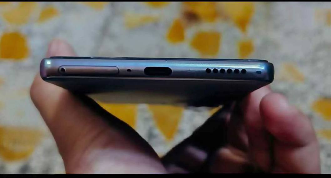 السلام عليكم 🌟
📱 جهاز TECNO للبيع
الجهاز أخو الجديد ونظيف جداً ✨
✅ ما داخل تصليح
✅ لا كسر
✅ لا شخط
✅ لا مبدل
✅ ما بي أي شي
🔥 الجهاز يخبل للألعاب
📸 التصوير مالته كلش حلو
⚡ معالج قوي وسلس بالاستخدام
💾 الذاكرة: 256 GB
💰 السعر: 250 ألف قفل 🔒
📍 العنوان: بغداد – مدينة الصدر – قطاع 38 – مقابل جامع الإمام علي الأكبر
📞 الرقم: ***********
📱 موجود واتساب – ماسنجر – رصيد
🕐 متوفر 24 ساعة
📌 ملاحظة: الجهاز بس وحده، ما وياه أي شي.
