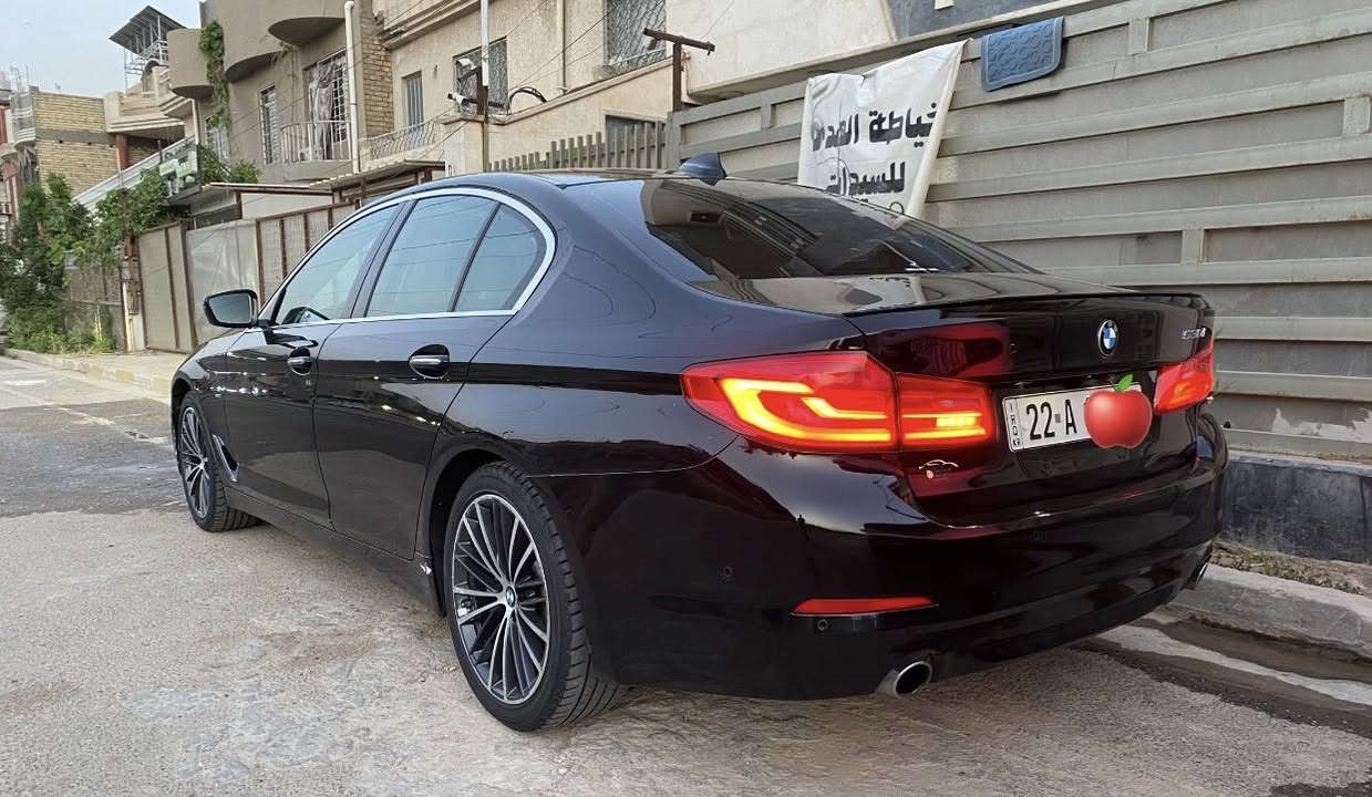 السلام عليكم BMW حجم 530 وكالة العروش خليجي مدل 2017 فول مواصفات ومبيها لا كلوب ولاعطل ولامسج     خرسه متسمع لها صوت جداً ناعمه ماشاء الله 
السياره صارت بيها طخه رجع عليها ابو بيكم وهيه واكفه وضربها ربع البنيد انصبغ بدون داخل وبيها سونارات 2  وبيها بارد بالهلال مال جاملق الخلفي 
مبيها كل نقص بدون ايرباك السياره ميحتاج لها غير صبغ الدعاميه الاماميه فقط لن مشخطه 
رقم اربيل 
مكانها بغداد السيديه 
سعرها 215 
للاستفسار متواجد عام ووتساب *********** ابو يوسف
