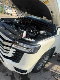 لاندكروزر GXR محرك 4.0 موديل 2024 ضمان ساس تطبيق مستعمل 45 الف رقم ارب...