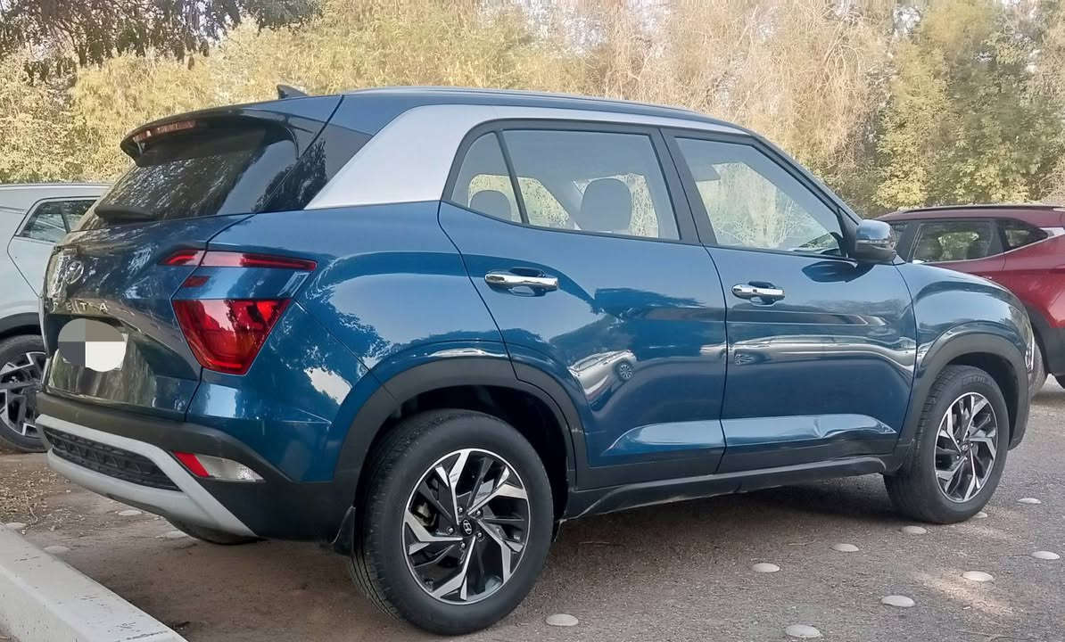 هونداي كريتا موديل 2023
رقم بغداد الدولي
خليجي بدون اي صبغ او حادث 
المسافة المقطوعة 30 كم
داخل بيجي واسود 
فول مواصفات 
بانوراما 
بصمة ابواب
بصمة تشغيل
 تشغيل عن بعد 
مري جانبية قلاب مع ترحيب عند الاقتراب
عدادات ديجيتال
شاشة كبيره
تدعم اندرويد اوتو و كار أبل بلي 
كاميرا خلفية 
شاحن لا سلكي
حساسات خلفية 
اضواء led 
اوتو هولد 
هاندبريك دكمة
كير 8 نمر نوع IVT
تحكمات ستيرن جهتين
شفتات ستيرن 
منافذ USB 
منفذ شحن 
تبريد قطعتين
اشاير بالمري الجانبية
 بصمة تشغيل عدد 2
*********** اتصال او واتساب
