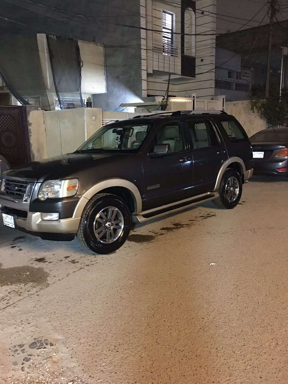 السلام عليكم فورت موديل 2007السياره جاهزه تبريد ثلج تخم تاير مكينه وكير خير من الله صدر جديد السعر 90 الرقم ***********
